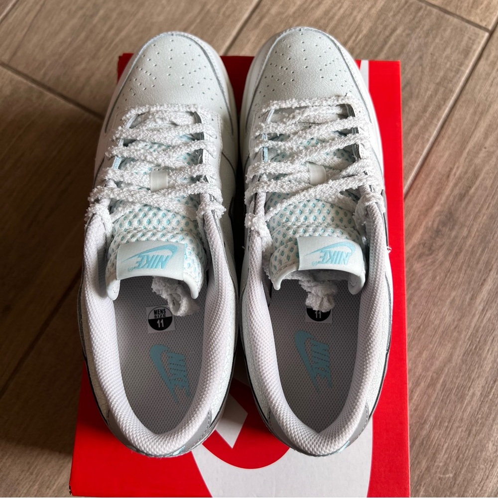 Nike Dunk Low SE - Picture 6 of 8